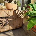 Les Bois Flottes . De La Verne Проживание в семье *