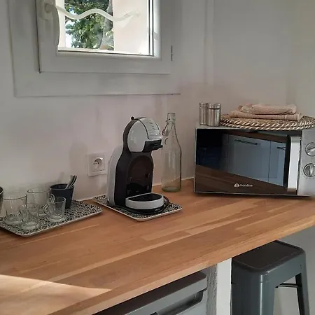 Rum i privatbostad Les Bois Flottes . De La Verne