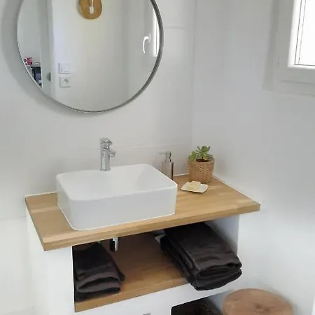 Les Bois Flottes . De La Verne Rum i privatbostad